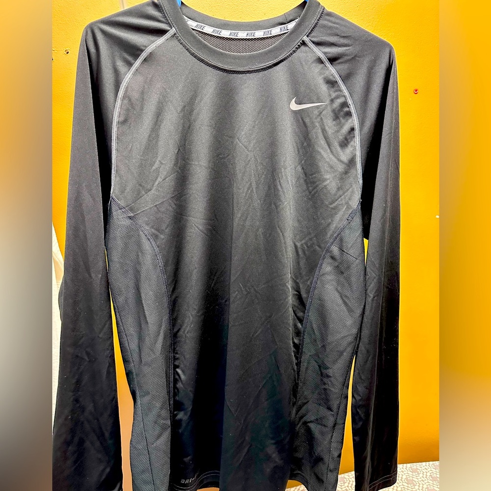 3 shirt bundle Nike Dri-Fit Men’s Shirt Small